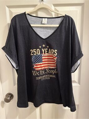 SHEIN Curve Black Short Sleeve V-Neck Tee with American Flag Graphic NWOT
